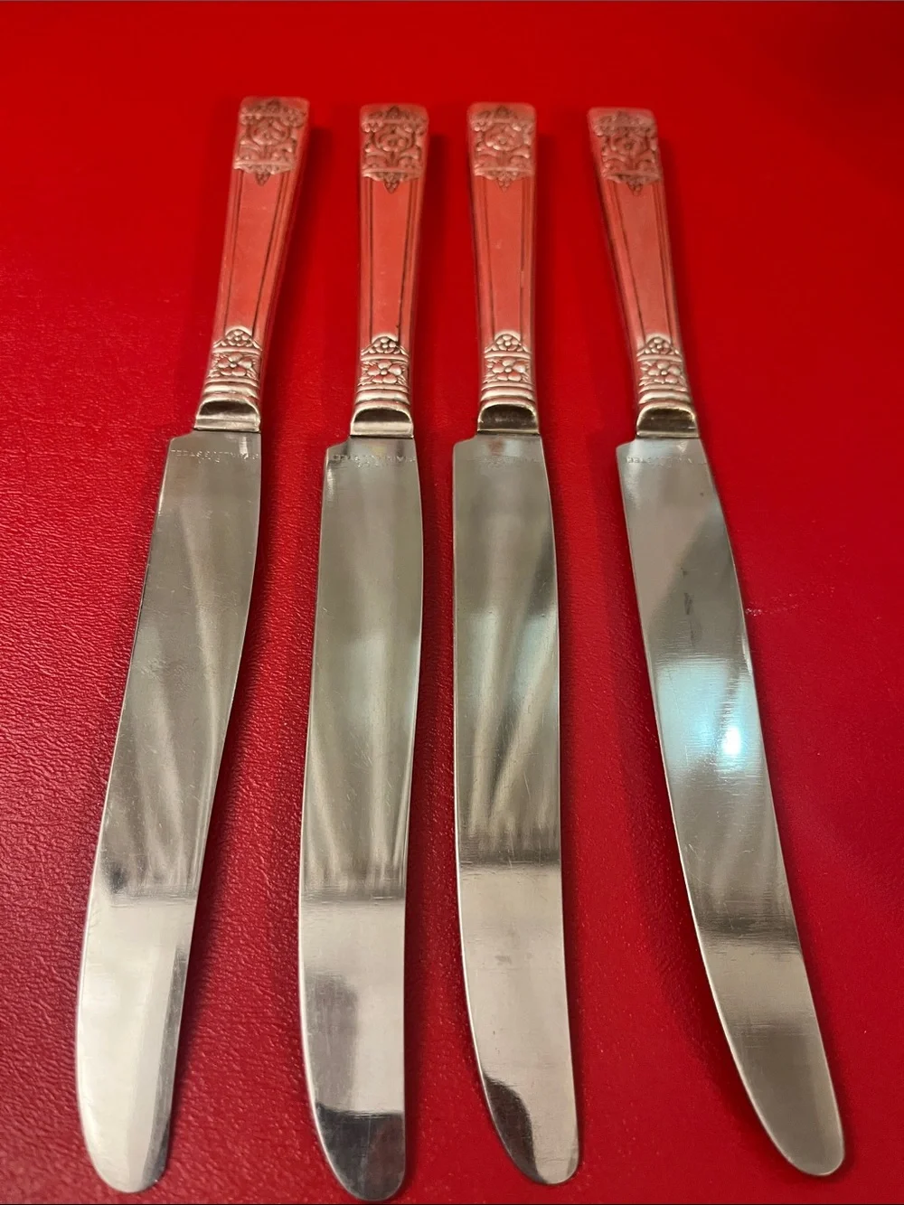 National silver co 4 piece of Knives 9.5”L